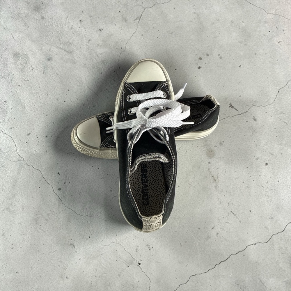 Low-Top Black Canvas Athletic Sneakers with White Laces